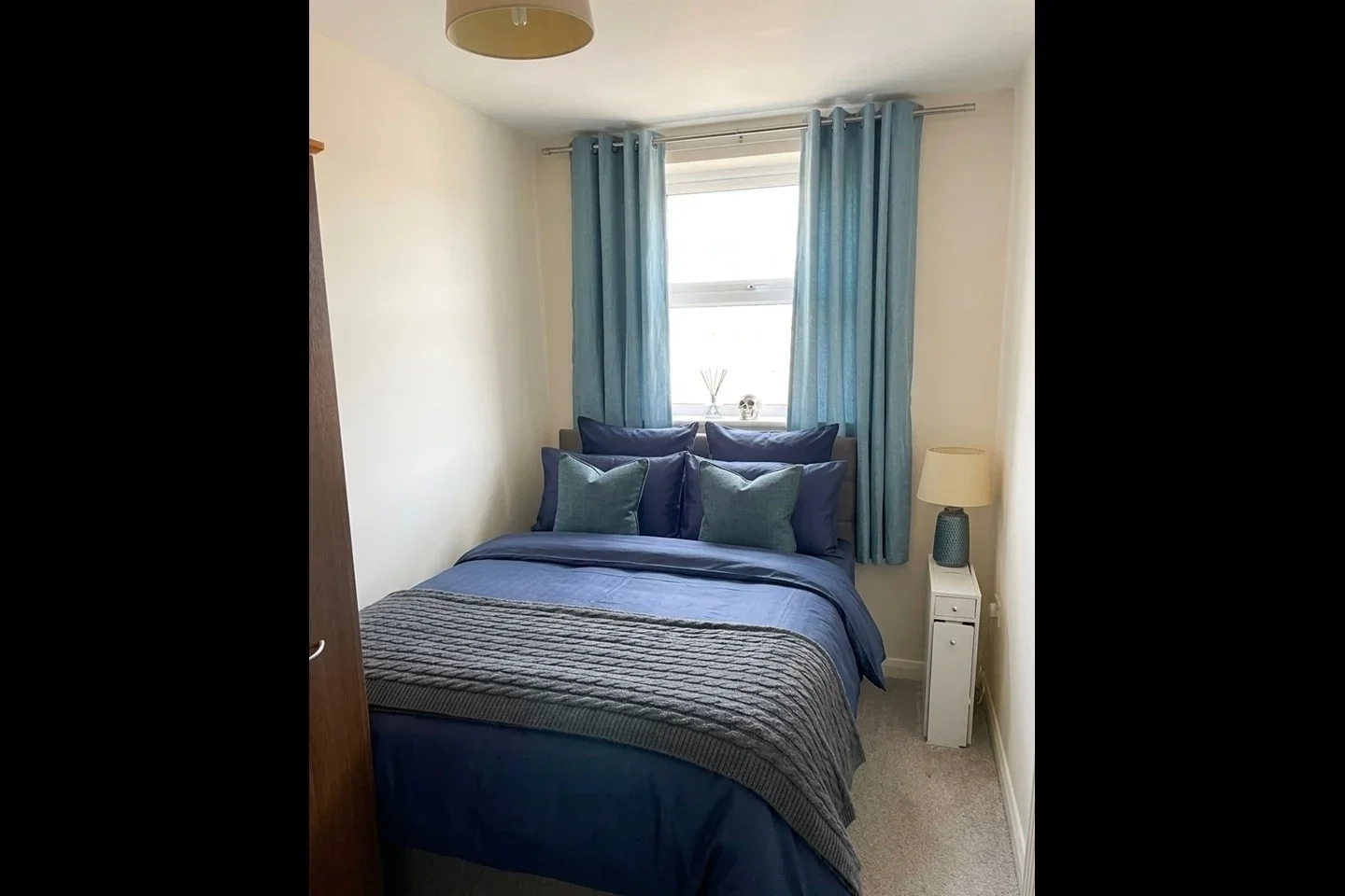 Room Lace Street in Liverpool
