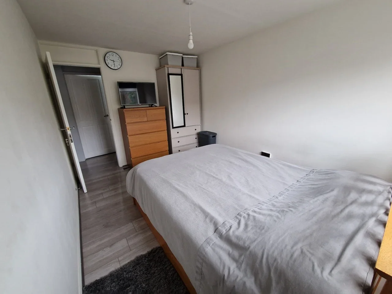 Flat Pampisford Road in Greater London
