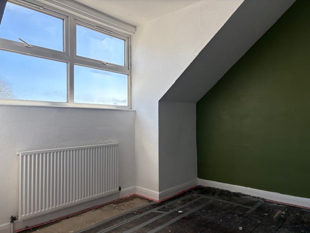 Flat Pearson Avenue in Hull