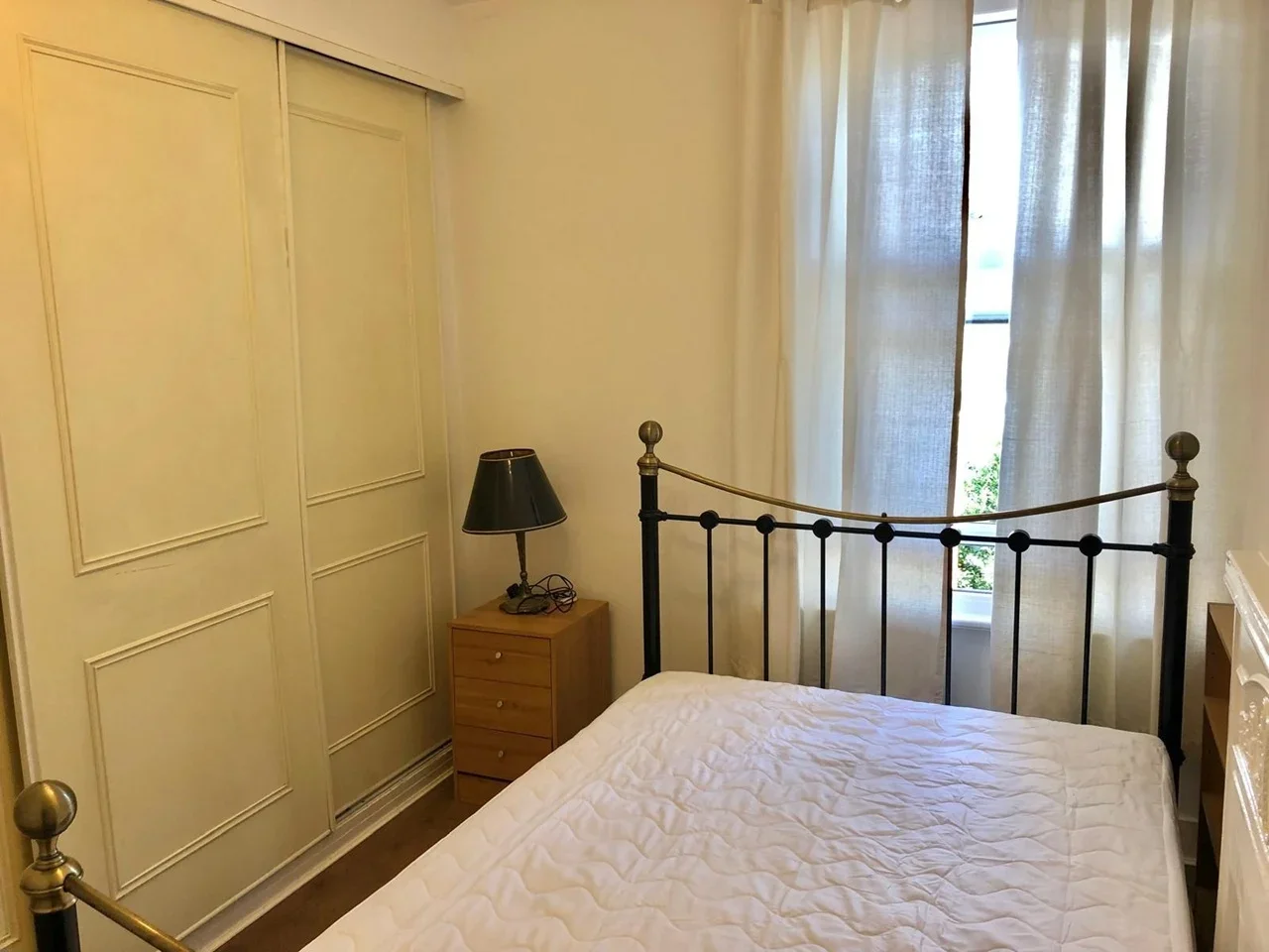 Room Latimer Road in Greater London