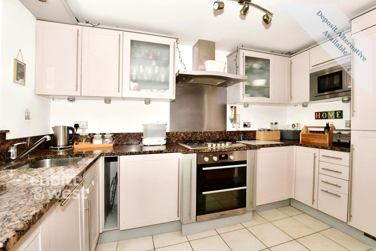 Flat Bennett Road in Greater London