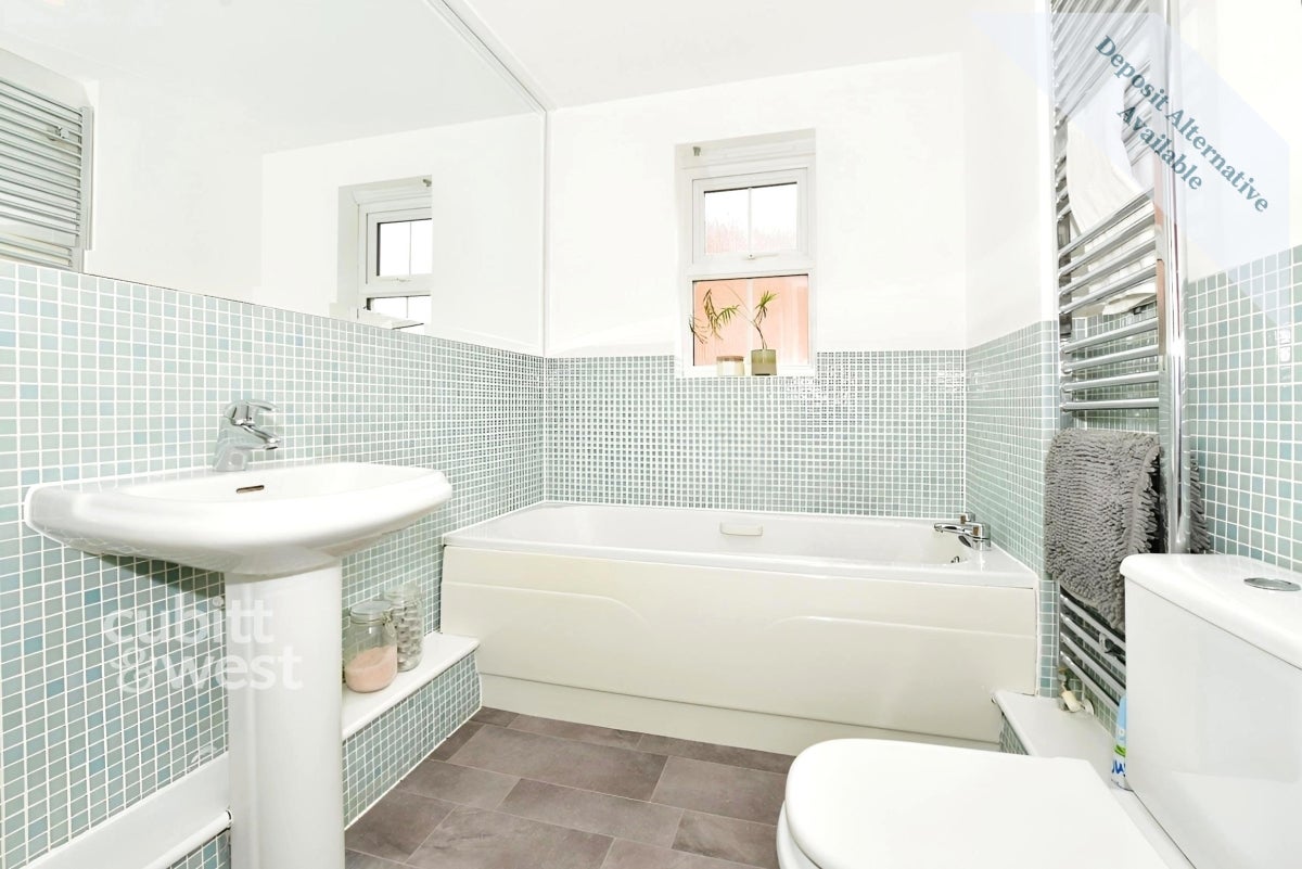 Flat Bennett Road in Greater London