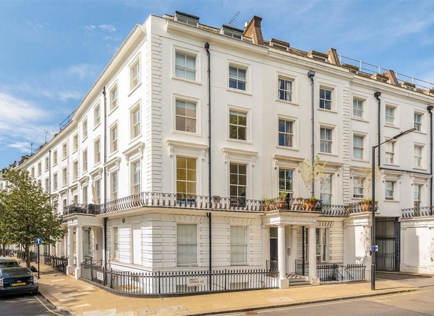 Flat Gloucester Terrace in City of Westminster
