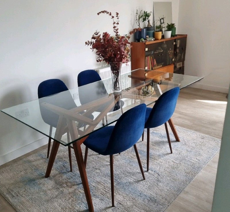 Room Hollydene in Greater London