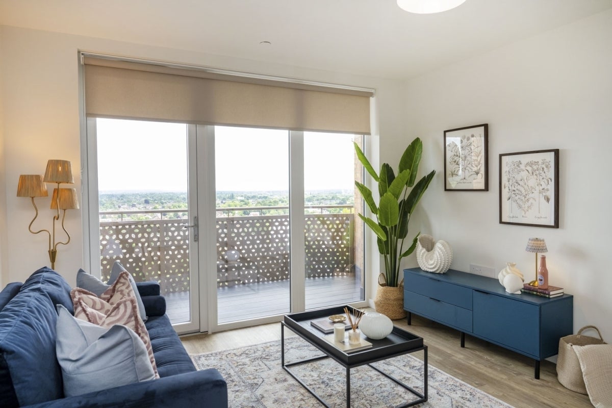 Flat Elmsleigh Road in Borough of Spelthorne