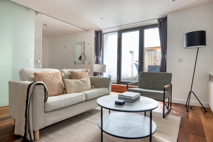 Flat Newman Street in City of Westminster