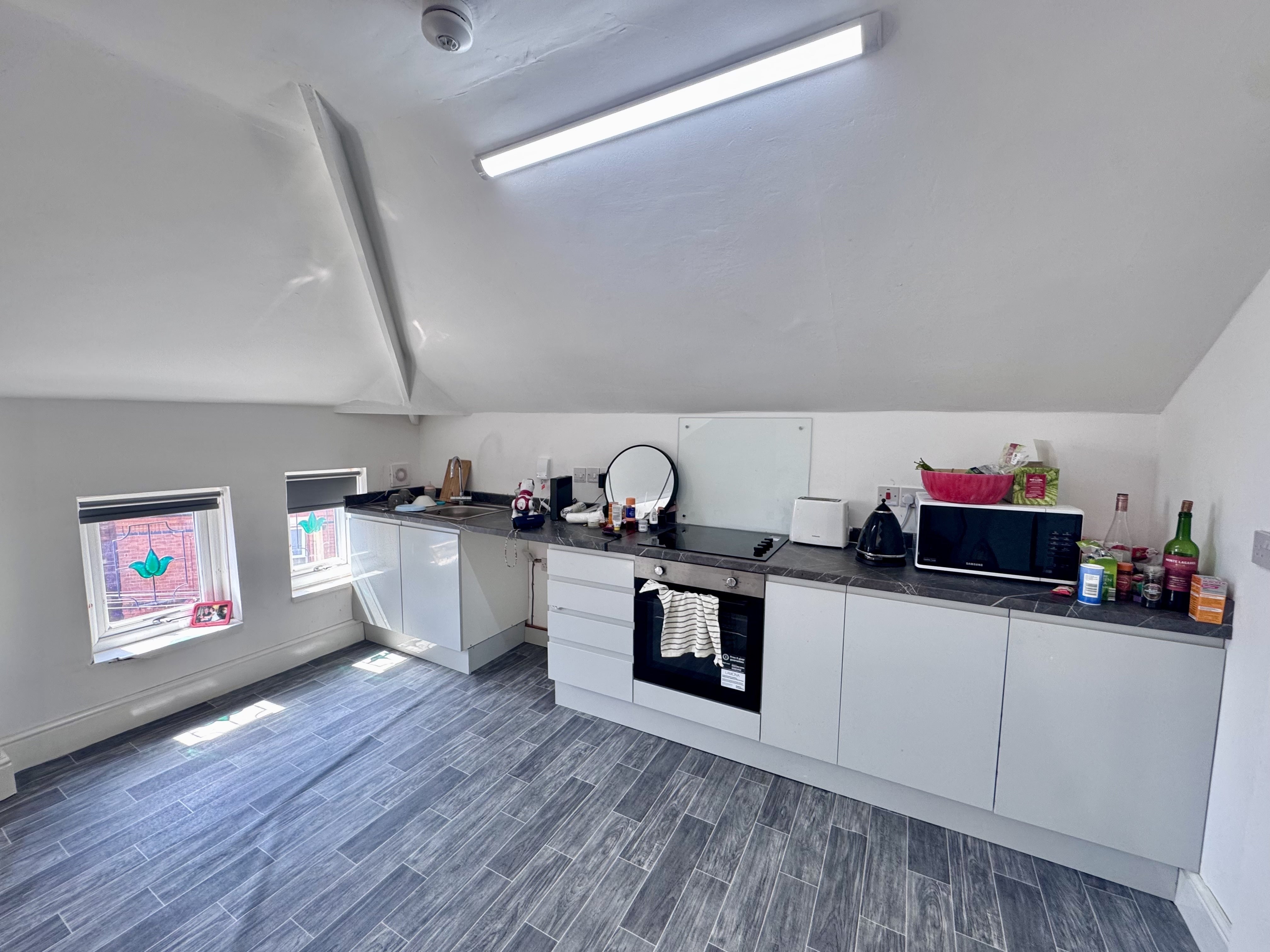 Flat Beech Avenue in Nottingham
