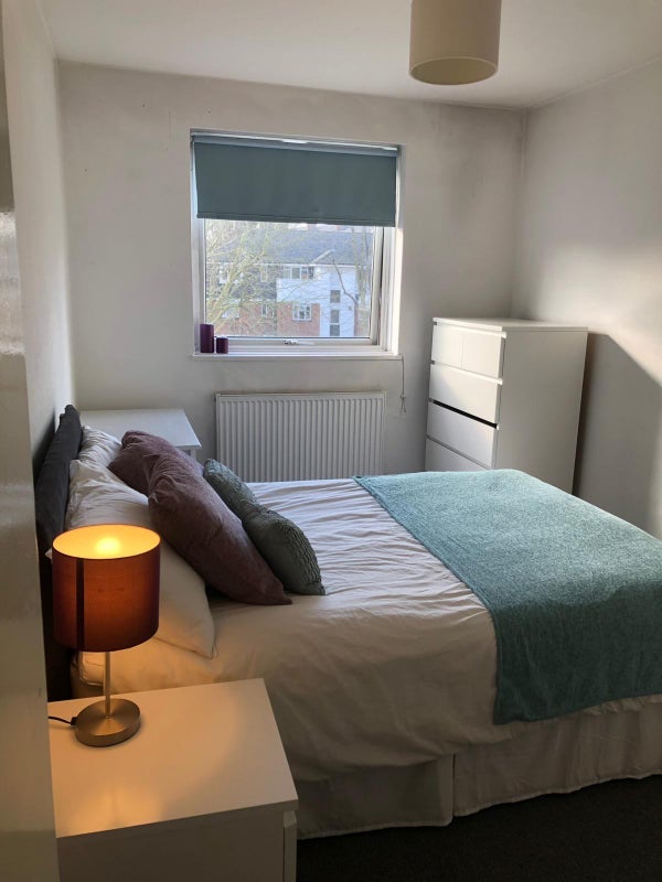 Room Saint Pancras Court in Greater London