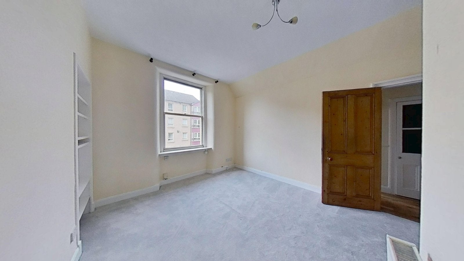 Flat Halmyre Street in City of Edinburgh