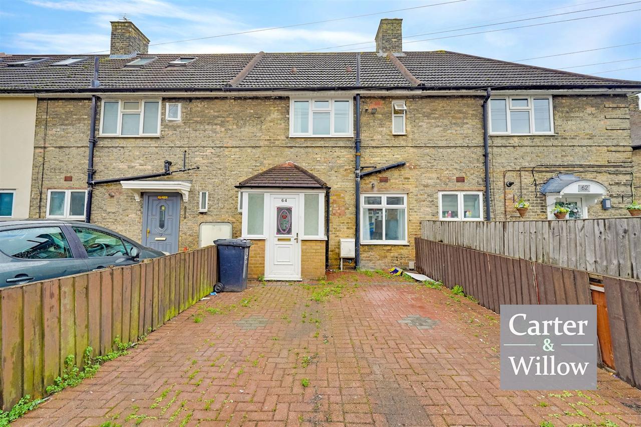 House Manning Road in Greater London