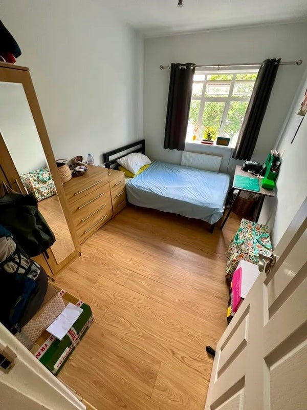 Room Three Colt Street in Greater London