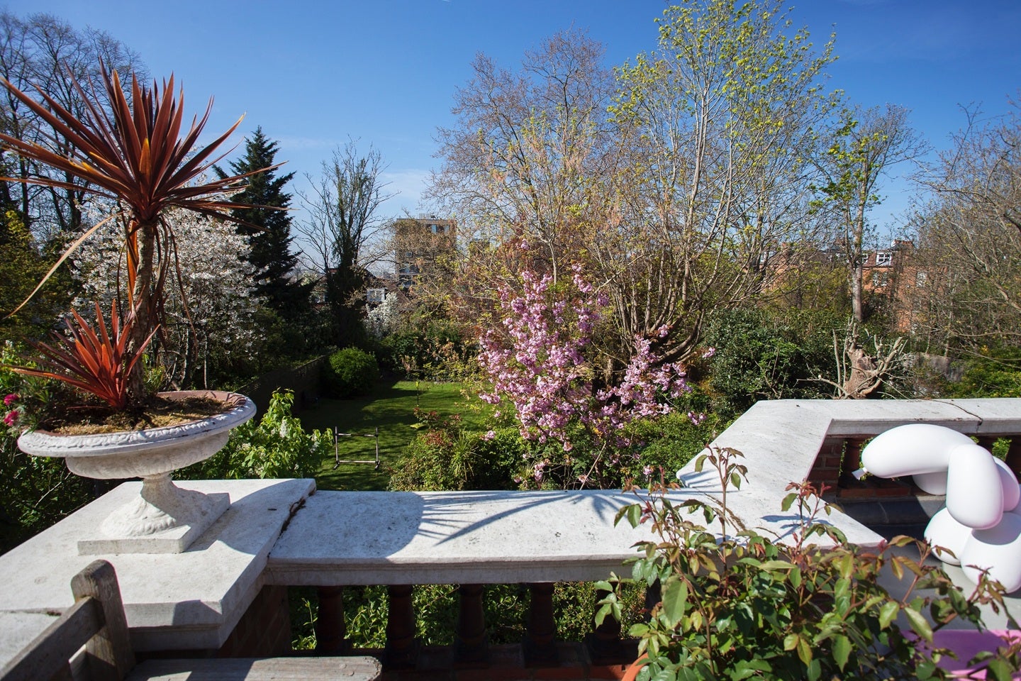 Flat Lindfield Gardens in Greater London