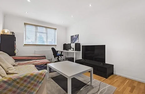 Flat Millway Close in Oxford