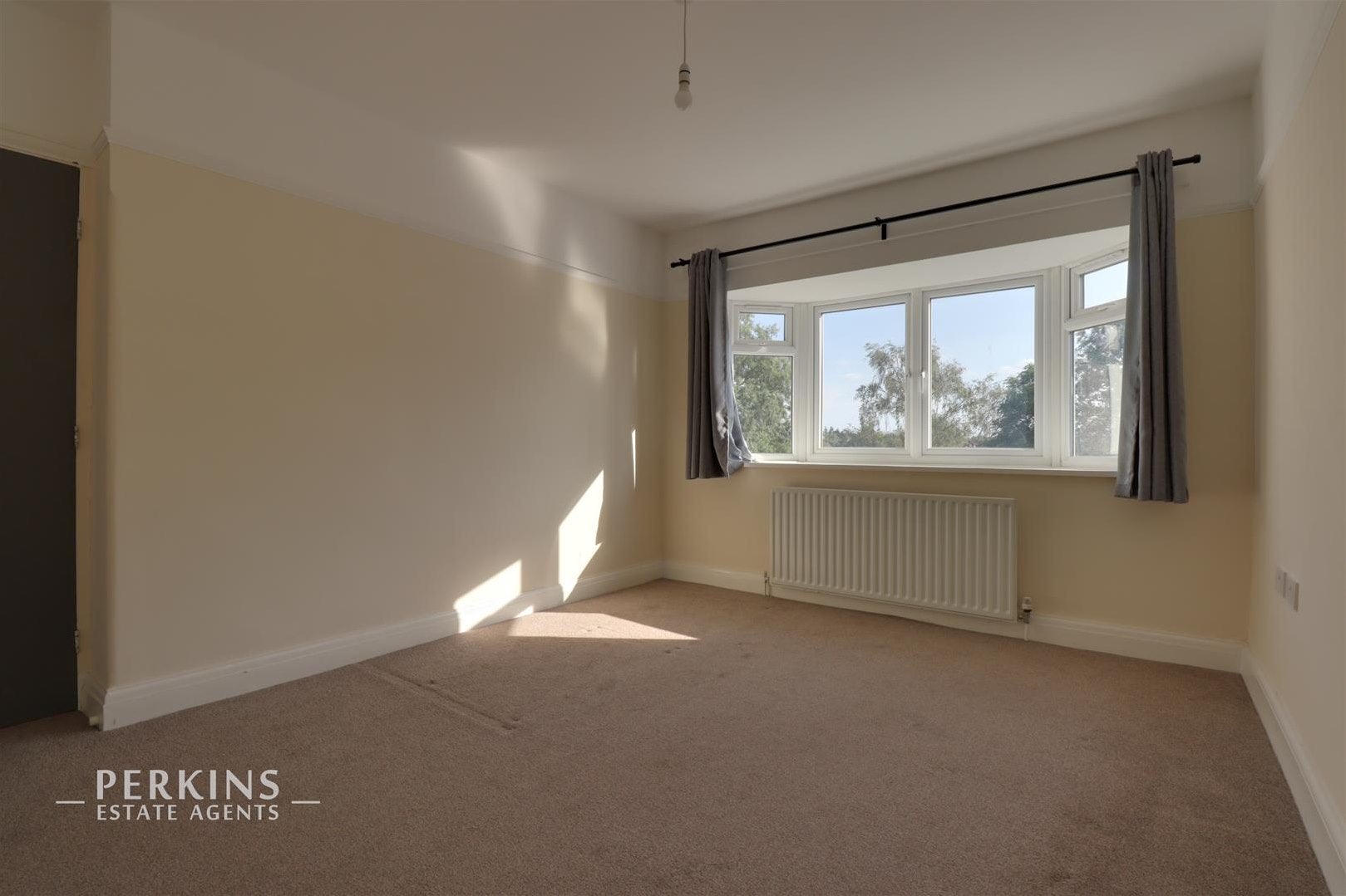 House Uneeda Drive in Greater London