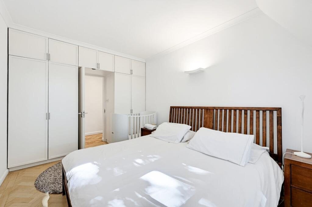 Flat Kensington Church Walk in Greater London
