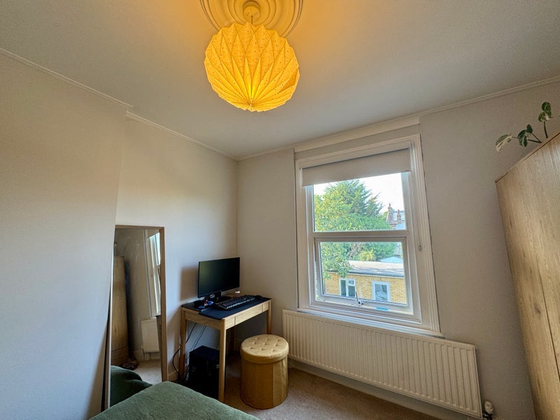 Room Bradley Gardens in Greater London