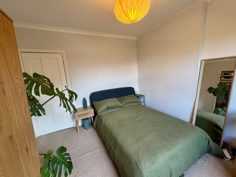 Room Bradley Gardens in Greater London