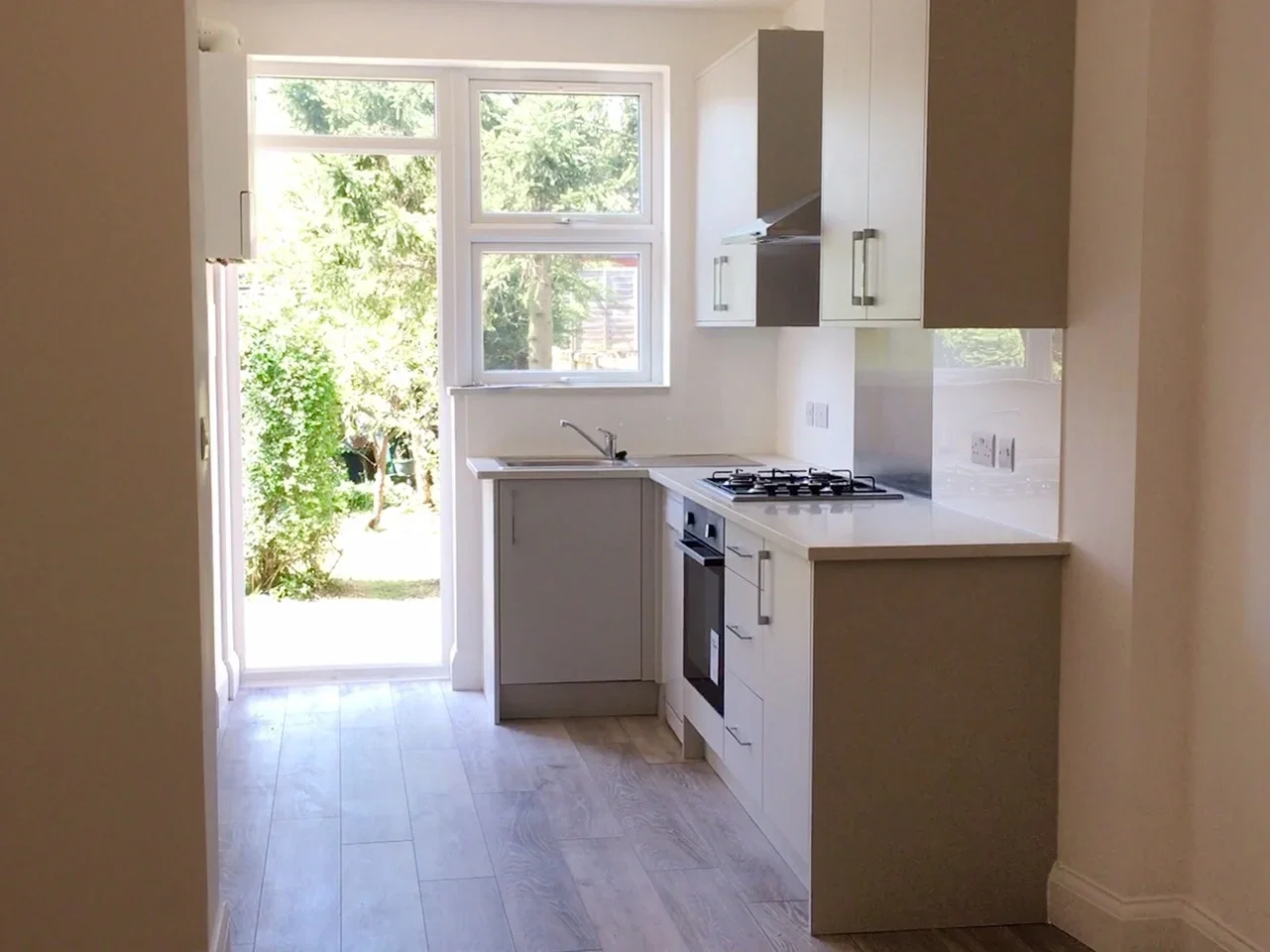 Flat Howard Road in Greater London