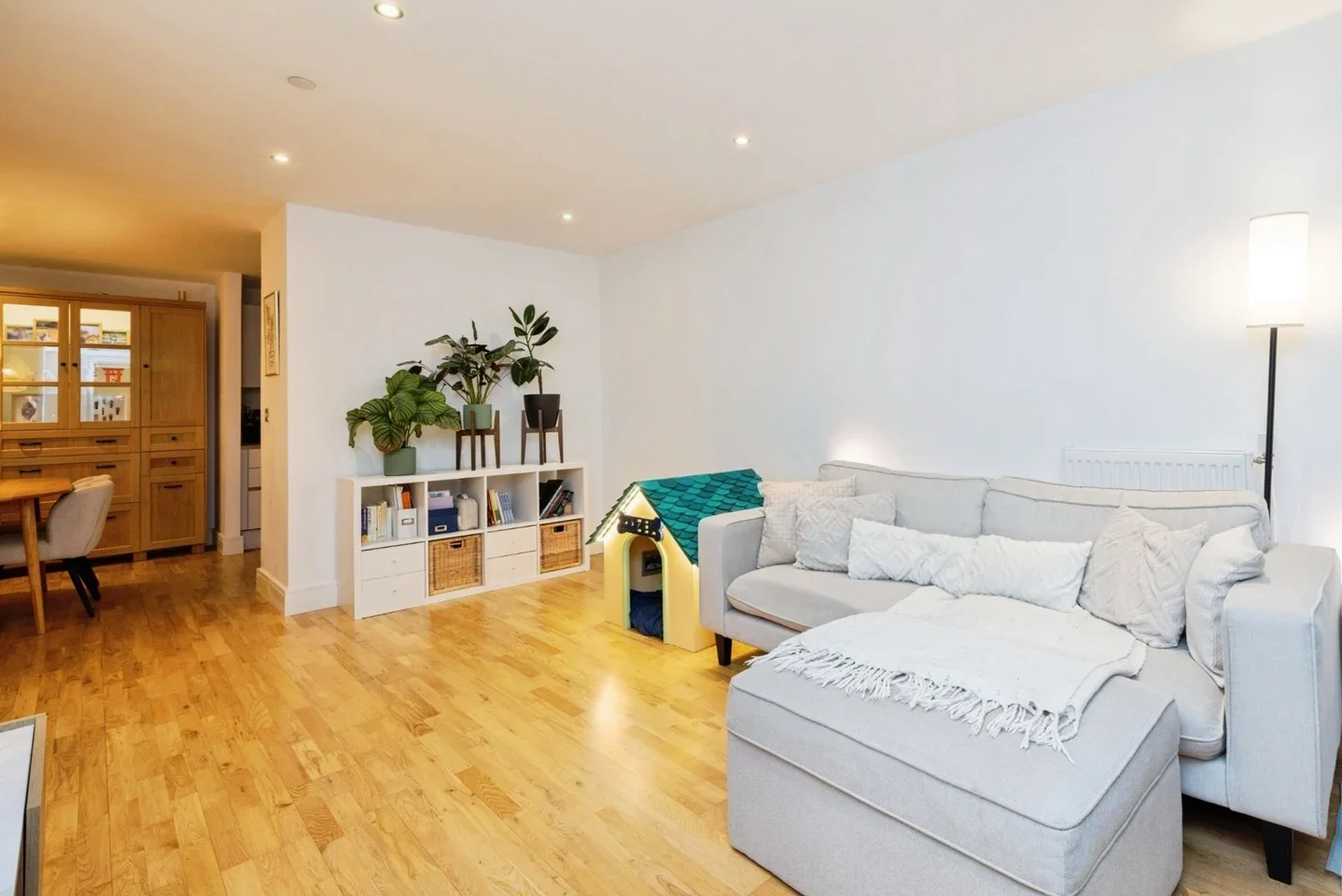 Flat Dreadnought Walk in Greater London
