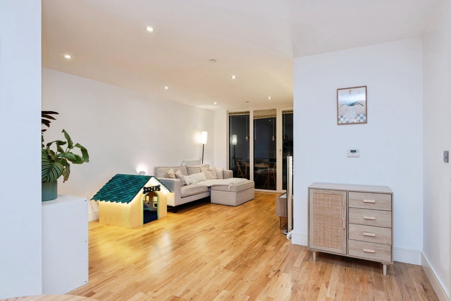 Flat Dreadnought Walk in Greater London