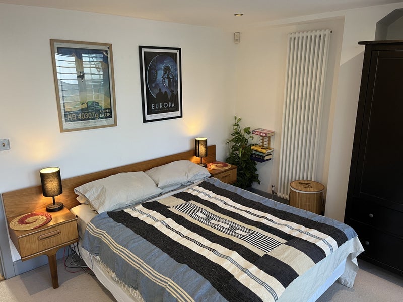 Flat Waterfront Mews in Greater London