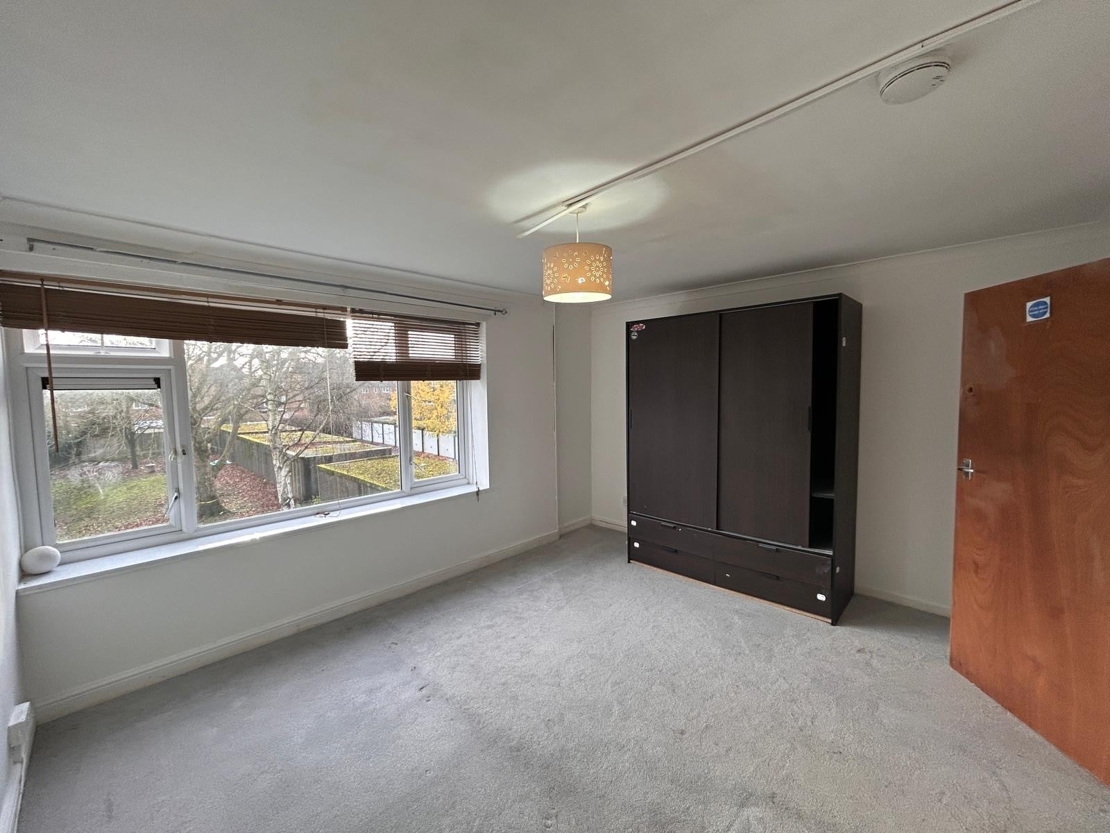 Flat Daventry Grove in Birmingham