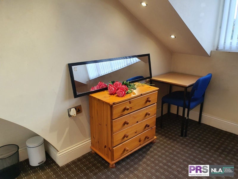 Room Lupton Street in Bradford