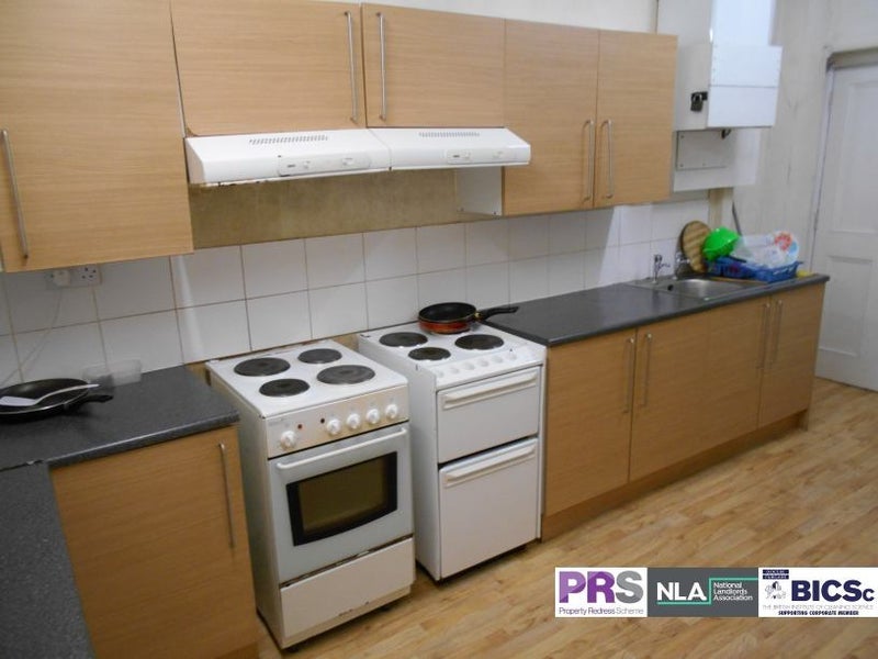 Room Lupton Street in Bradford