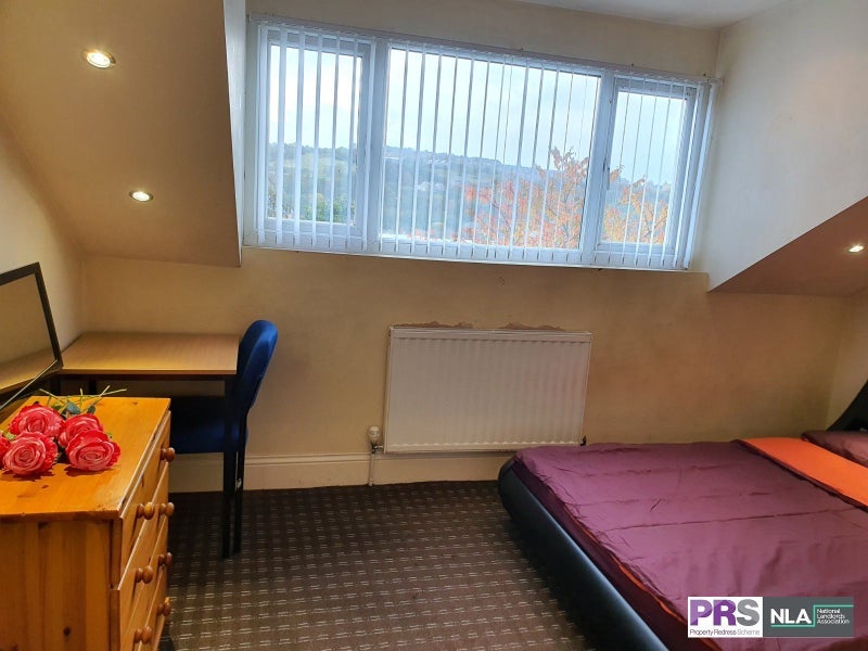 Room Lupton Street in Bradford