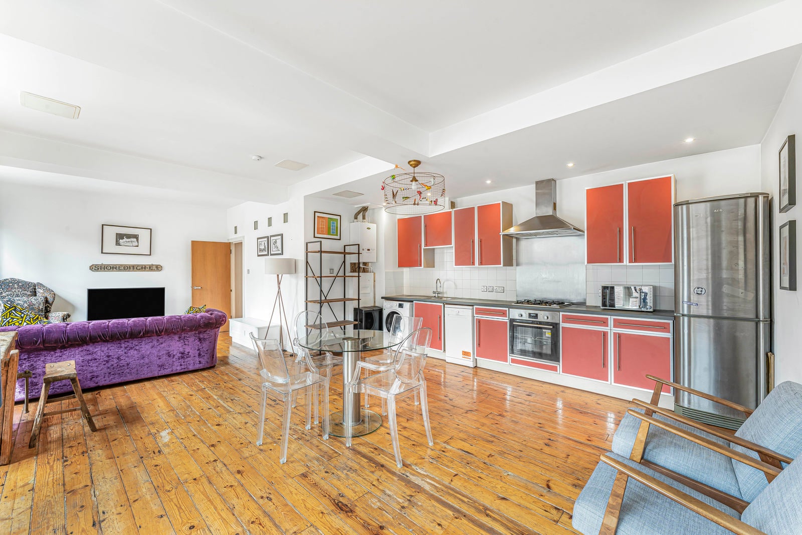 Flat Christina Street in Greater London