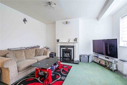 Flat Eldon Avenue in Hertsmere