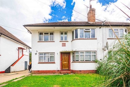 Flat Eldon Avenue in Hertsmere