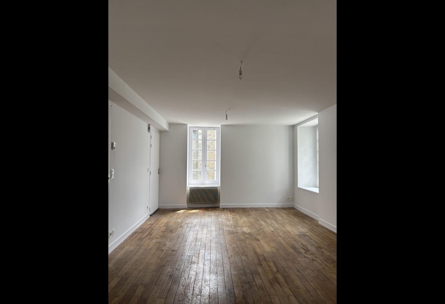 Appartement Place de l'Église à Nouvoitou