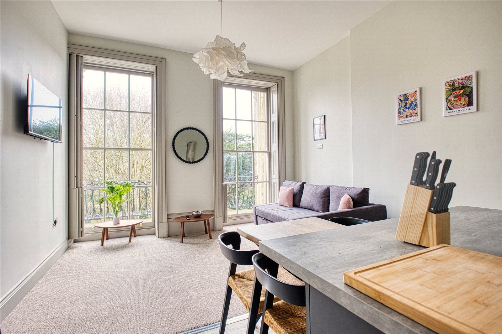 Flat Lansdown Place in Cheltenham