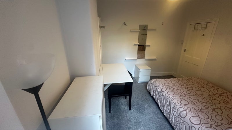Room Perth Road in Greater London