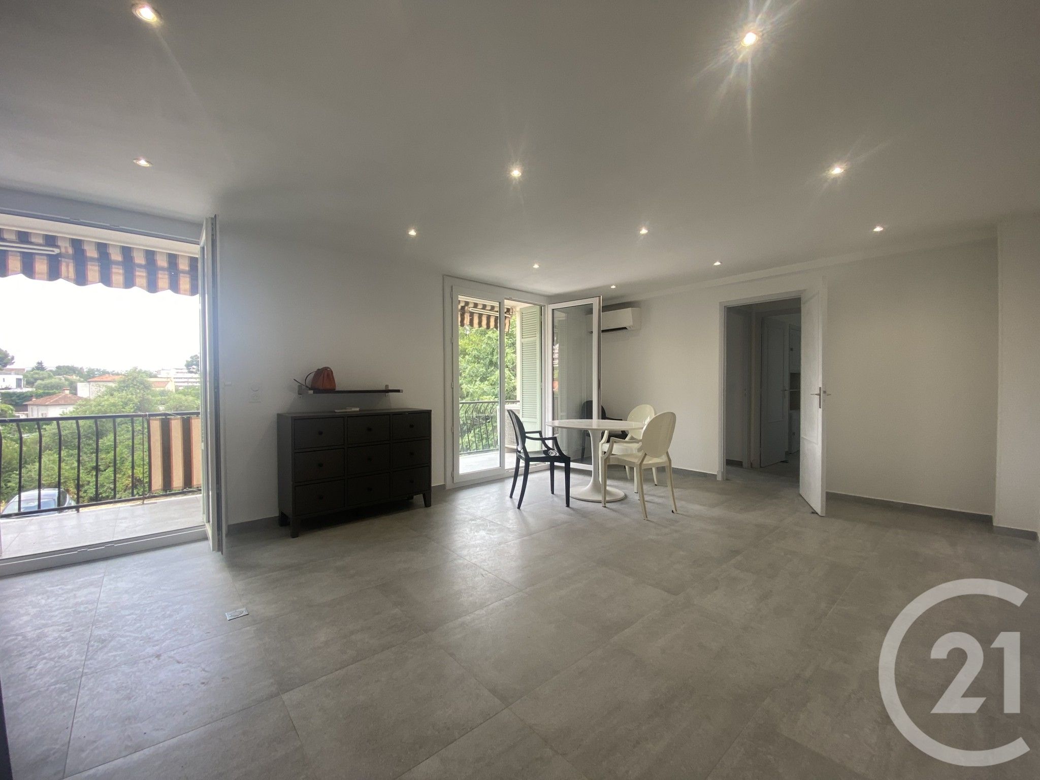 Appartement Avenue Scuderi à Nice