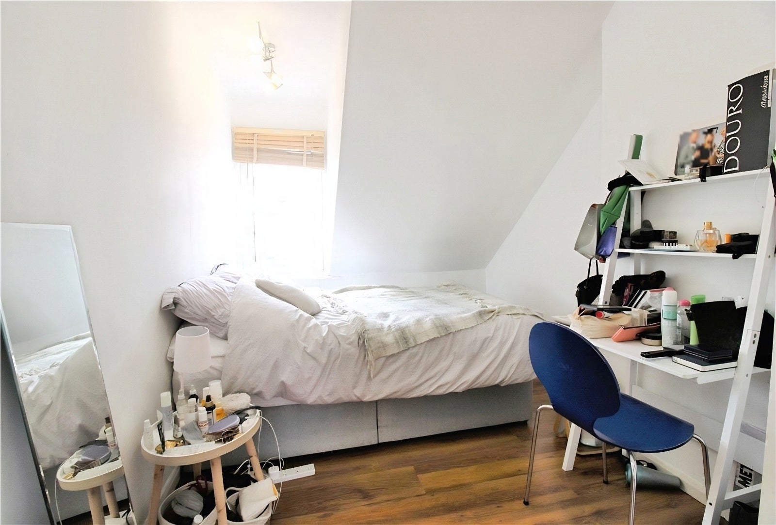 Flat Wimbledon Park Road in Greater London