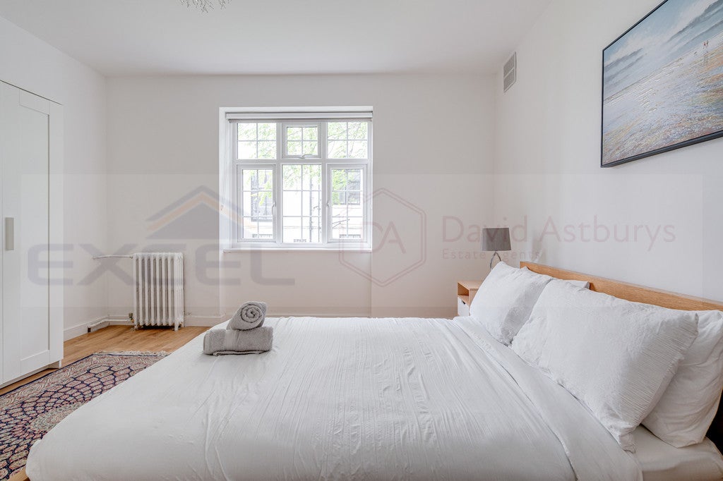 Flat Naseby Close in Greater London