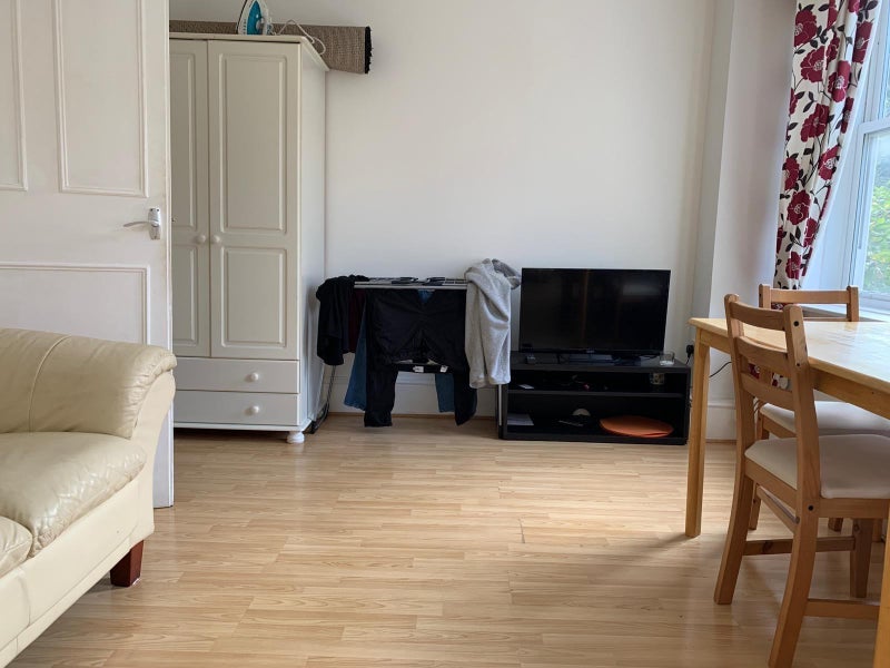 Room Fulham Court in Greater London