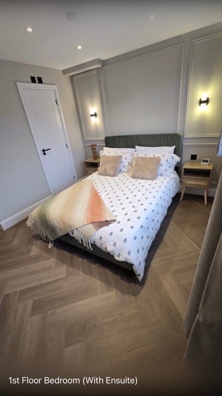 Room Curtis Street in Greater London