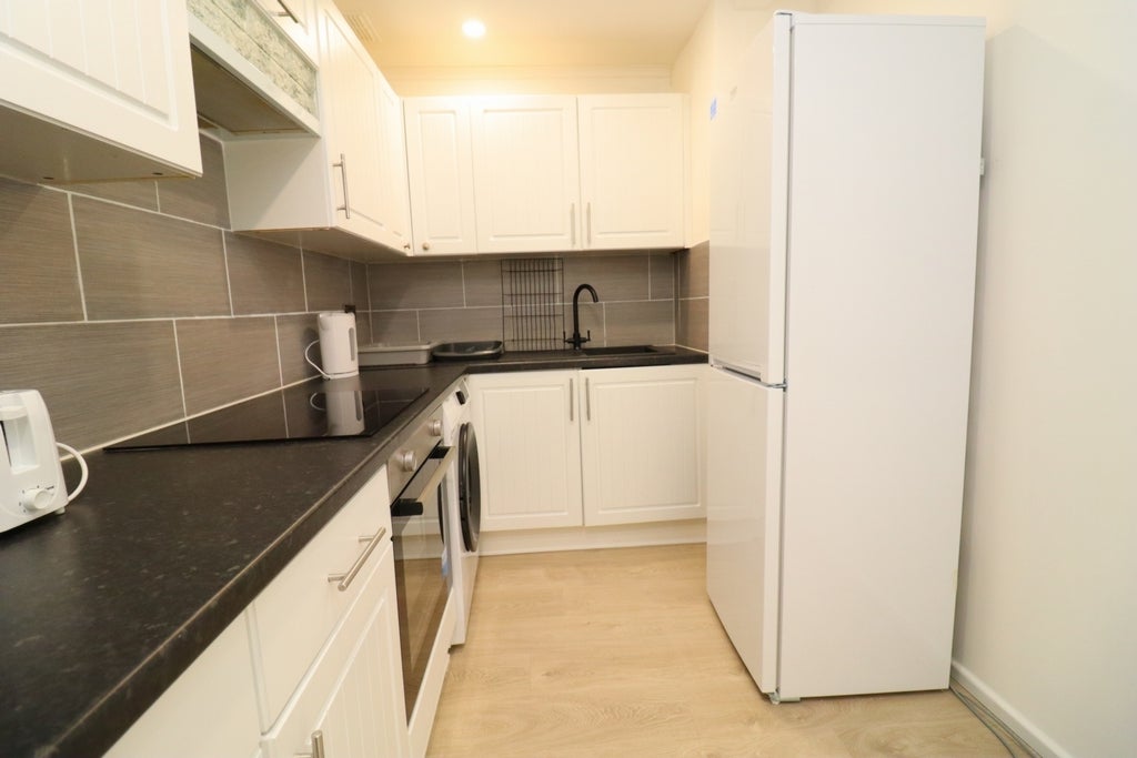 Room Globe Road in Greater London