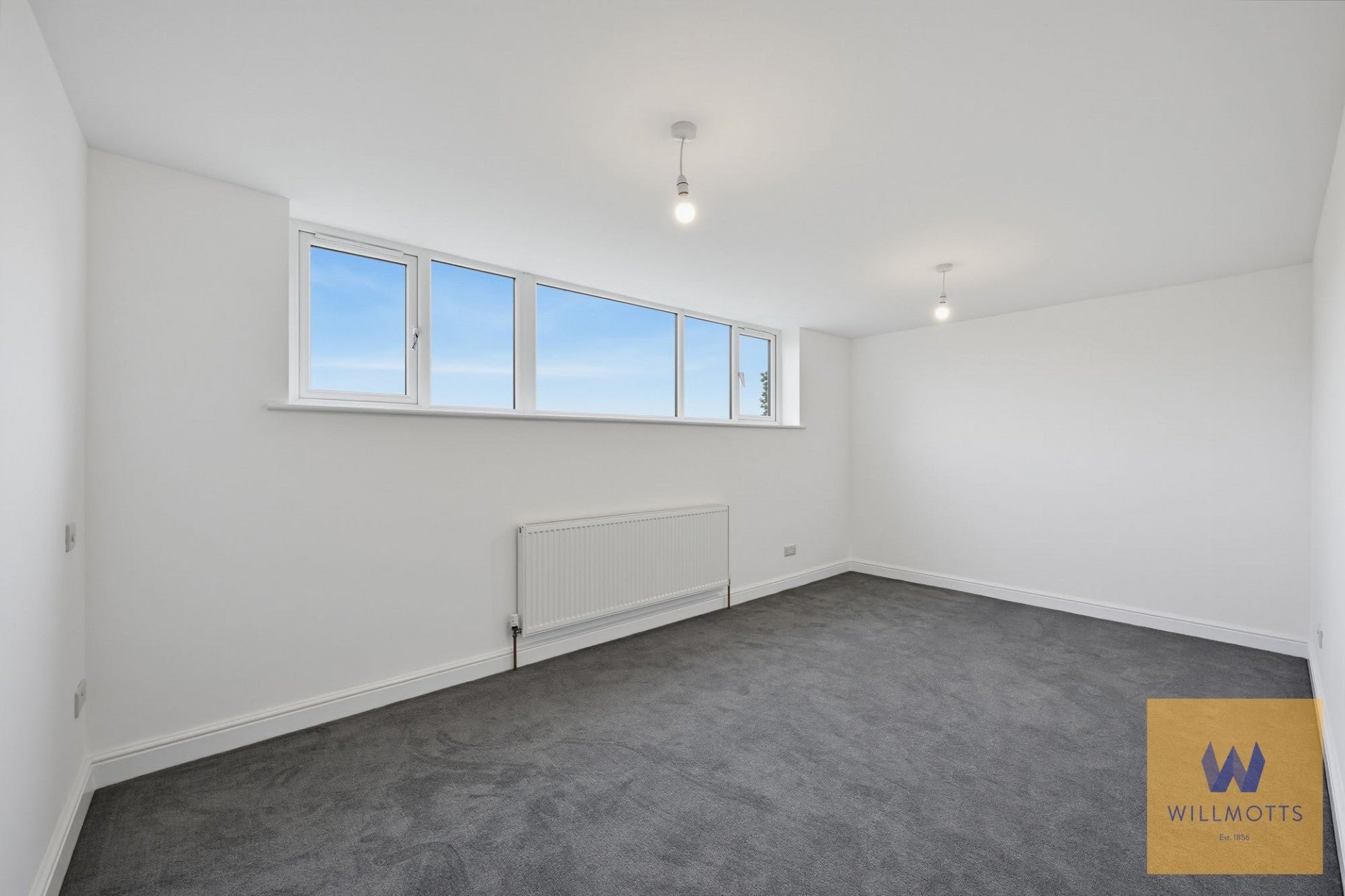 Flat Ashburnham Road in Greater London