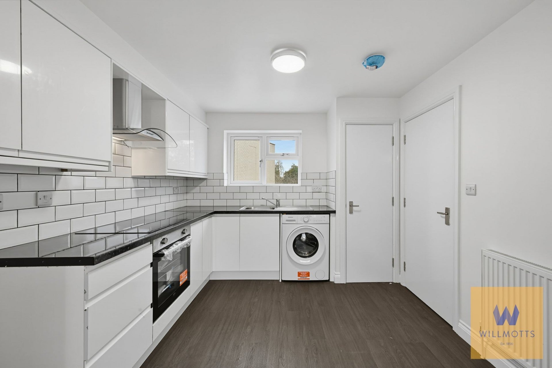 Flat Ashburnham Road in Greater London