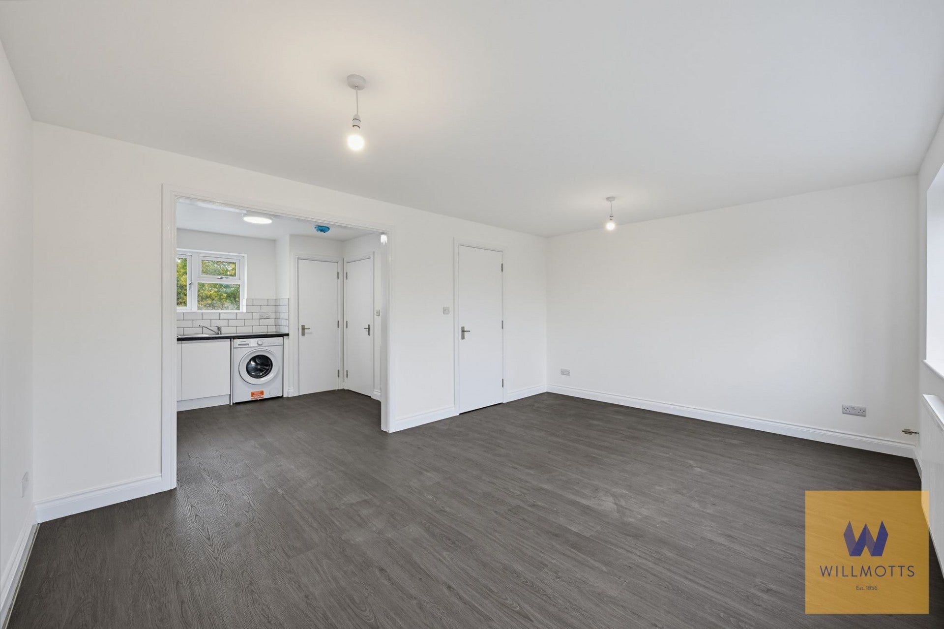 Flat Ashburnham Road in Greater London