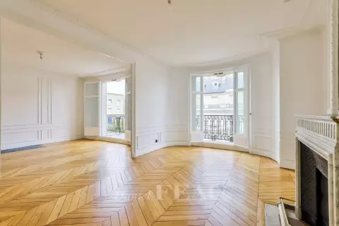 Appartement Rue Fabert à Paris