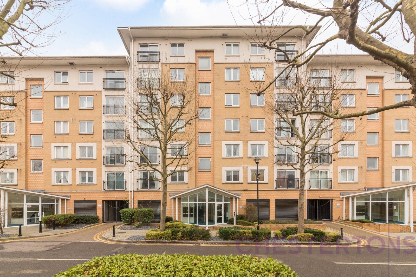 Flat Newport Avenue in Greater London