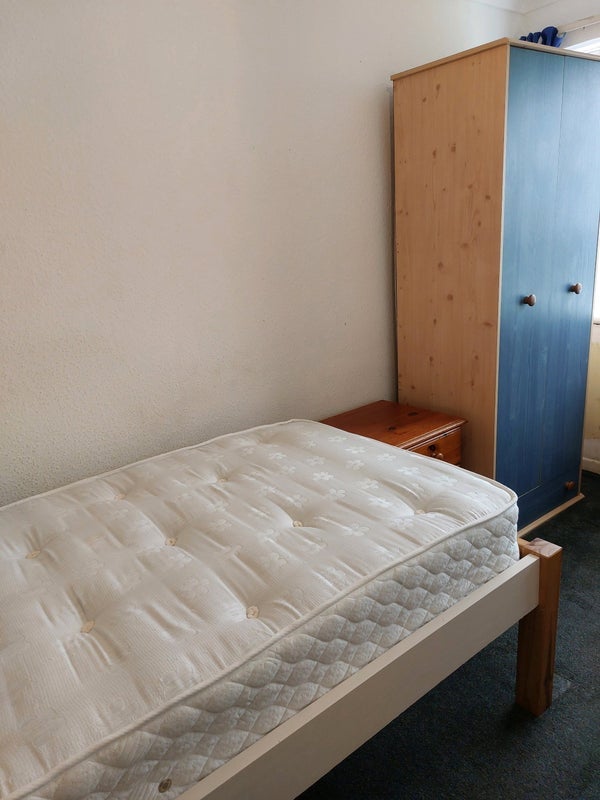 Room Eastbridge in Slough