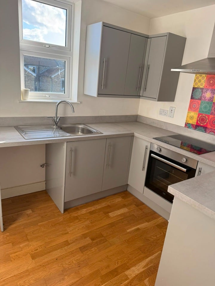 Flat Arthur Road in Thanet