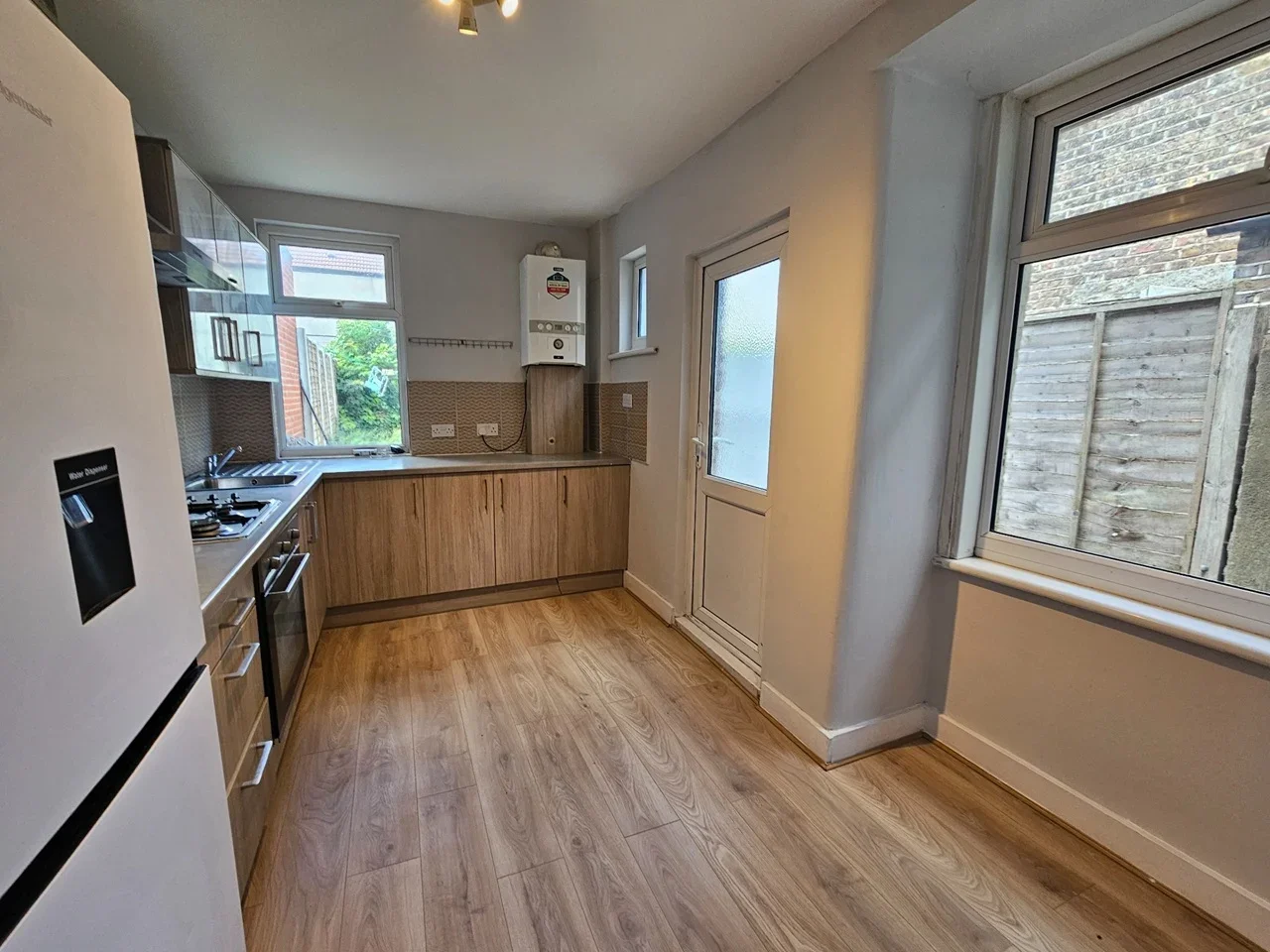 Flat Hertford Road in Greater London