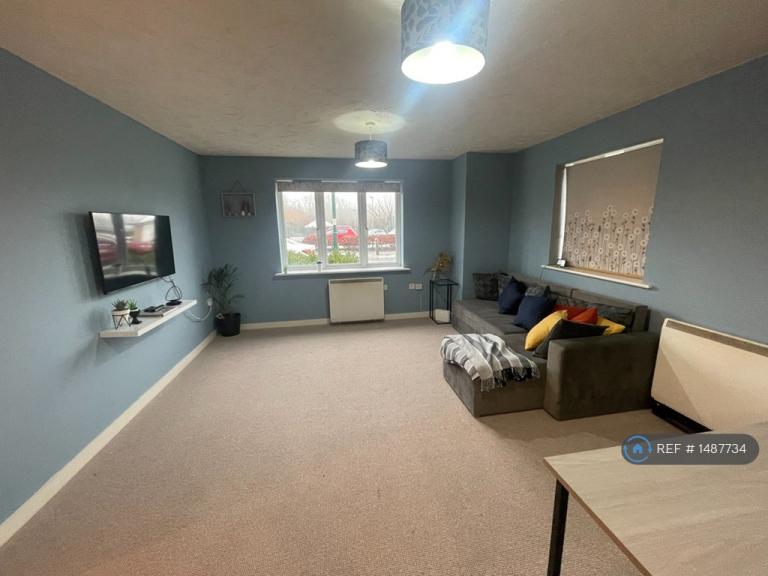 Flat Delves Way in Peterborough